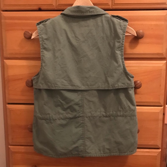 Green Vest - Picture 3 of 6